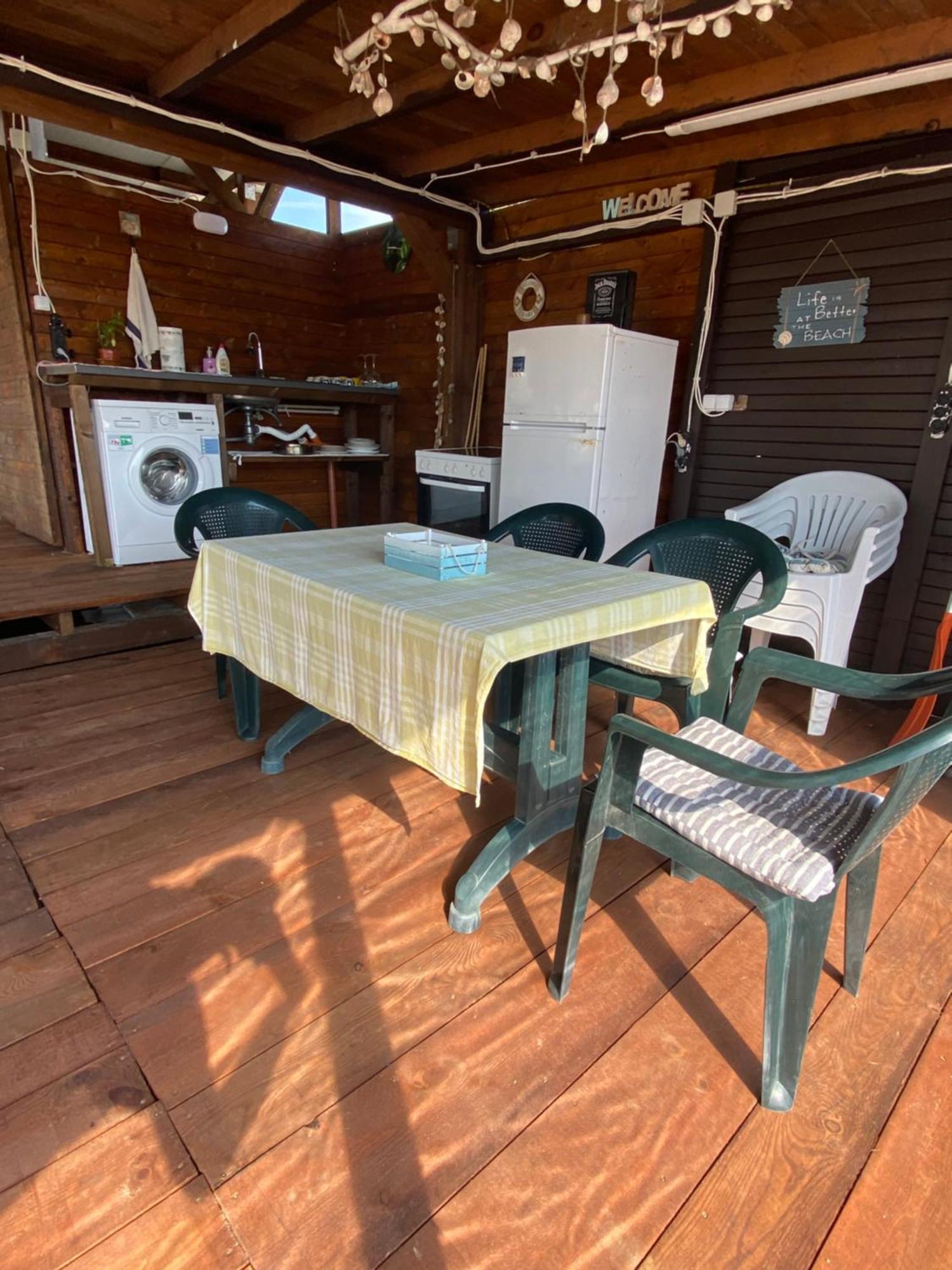 Sea Caravan On The Beach Kiten (Burgas) Exterior foto