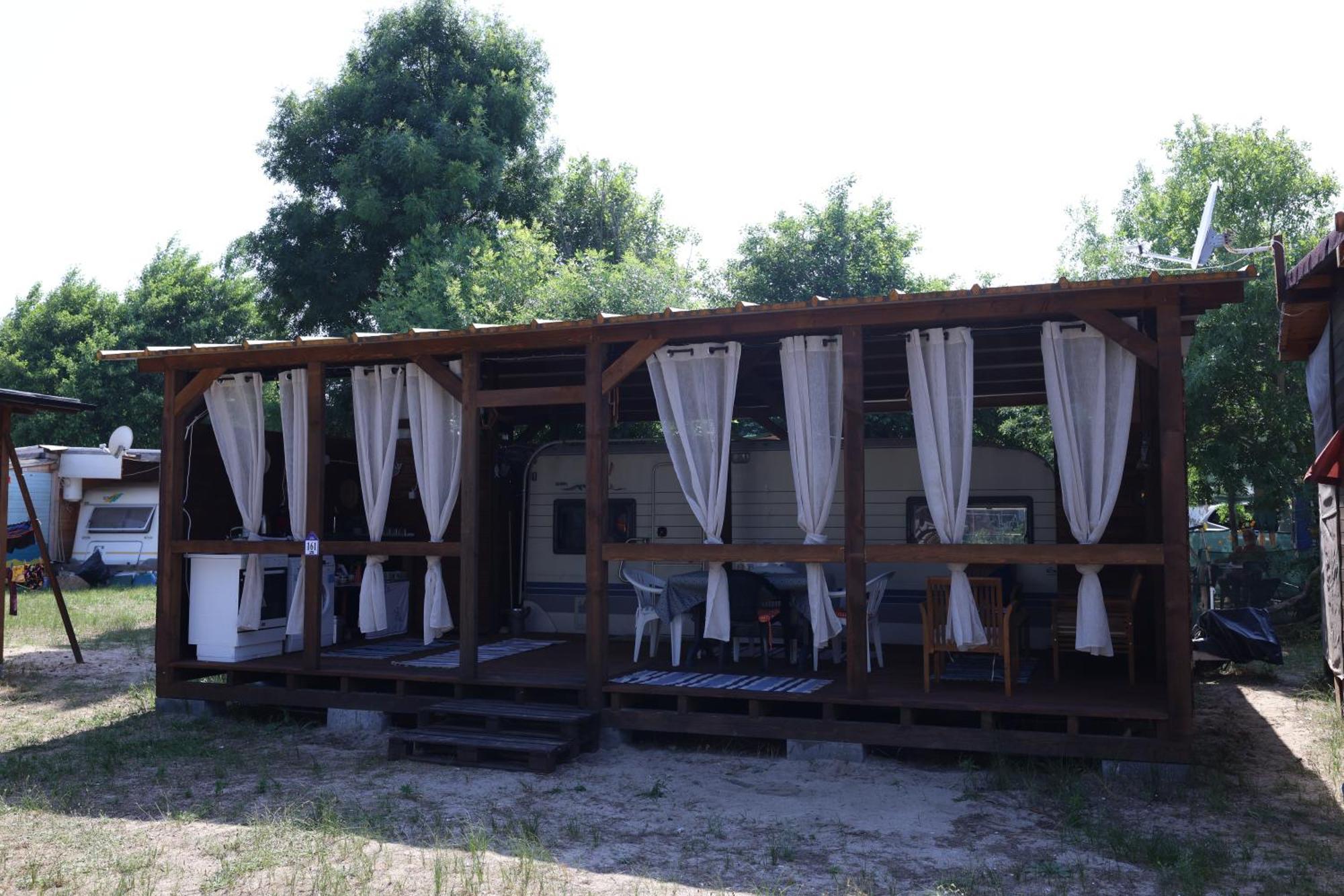 Sea Caravan On The Beach Kiten (Burgas) Exterior foto
