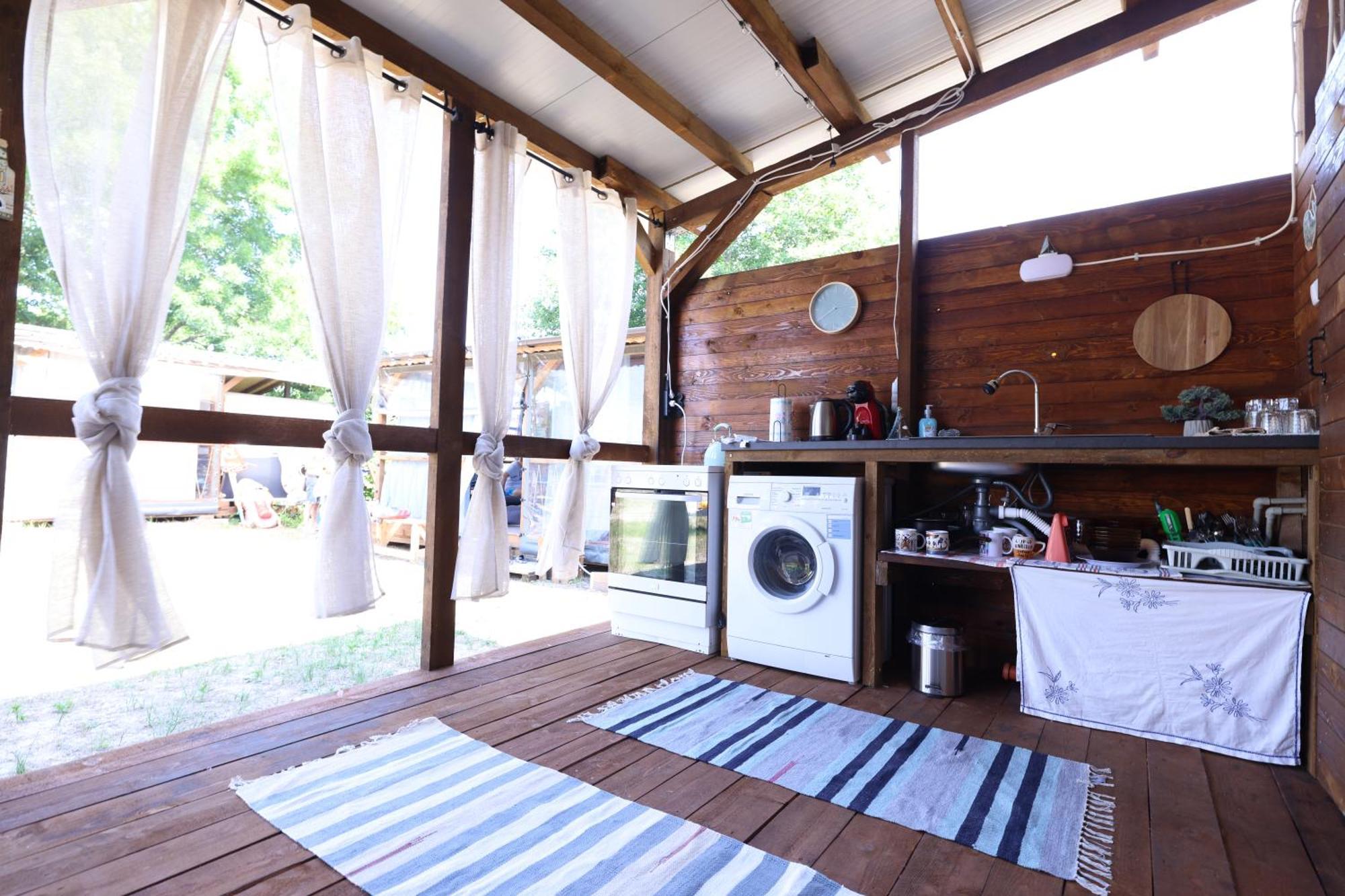 Sea Caravan On The Beach Kiten (Burgas) Exterior foto